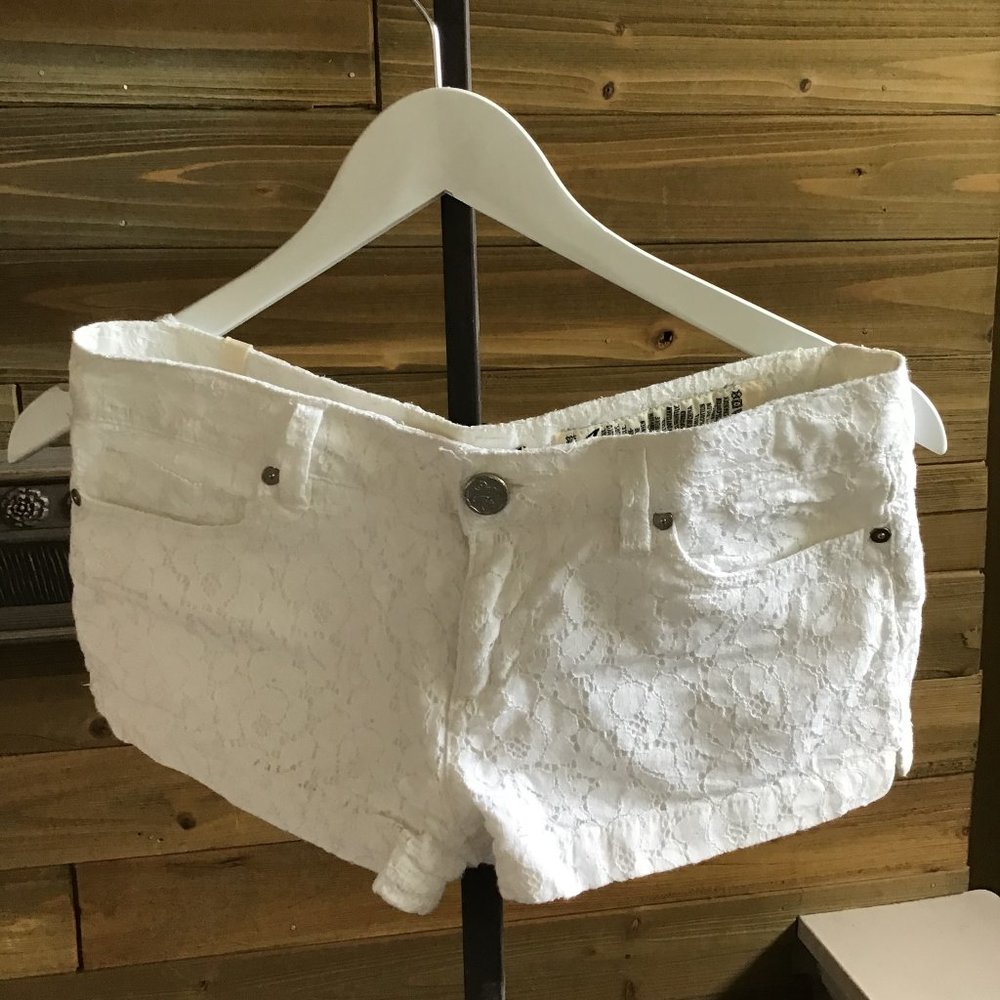 Indigo Rein white lace shorts